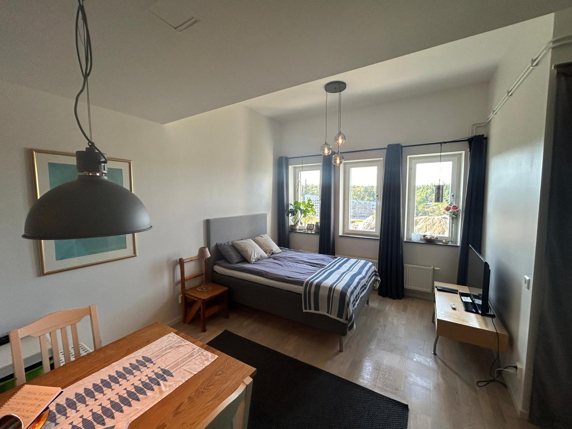 Newly Built Bright Apartment, Close To Everything If You Want To Visit Stockholm, You Will Find The Perfect Accommodation Here! Ferry Line 80 Makes It Very Convenient And Easy To Get To The City Center Nacka Bagian luar foto